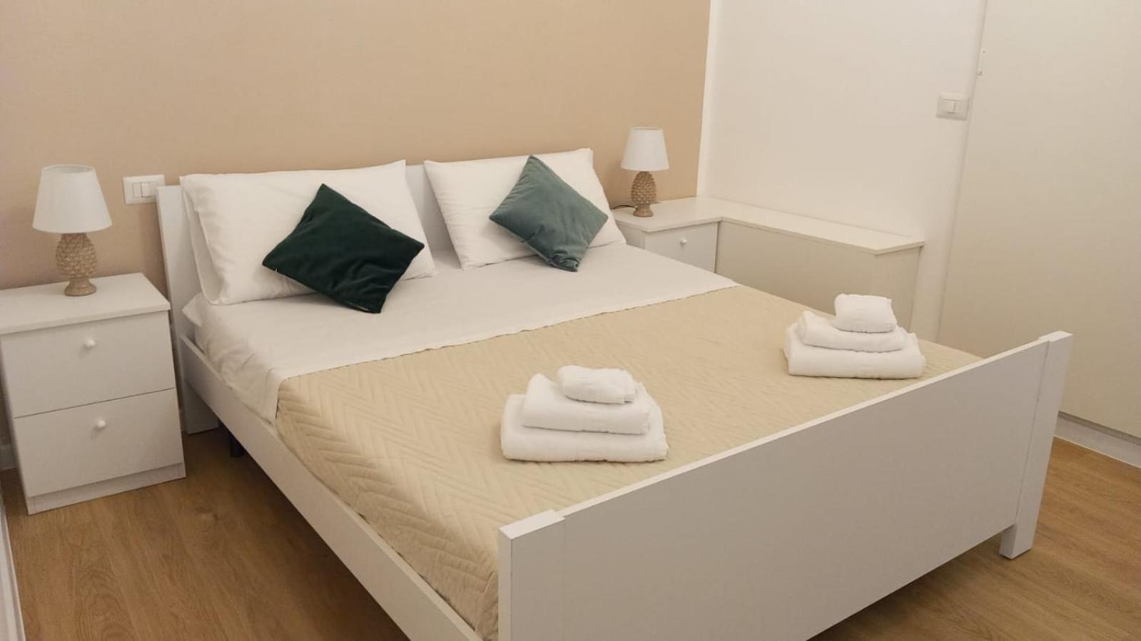 Elegante Matrimoniale Clemente House Catania Centro Hotell Eksteriør bilde